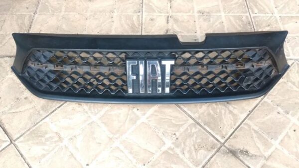 Grade Fiat Cronos 2019